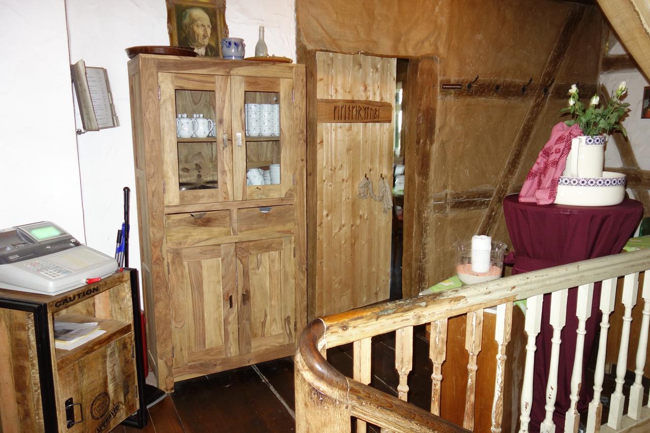 ホテル Zehnthof Geldersheim エクステリア 写真